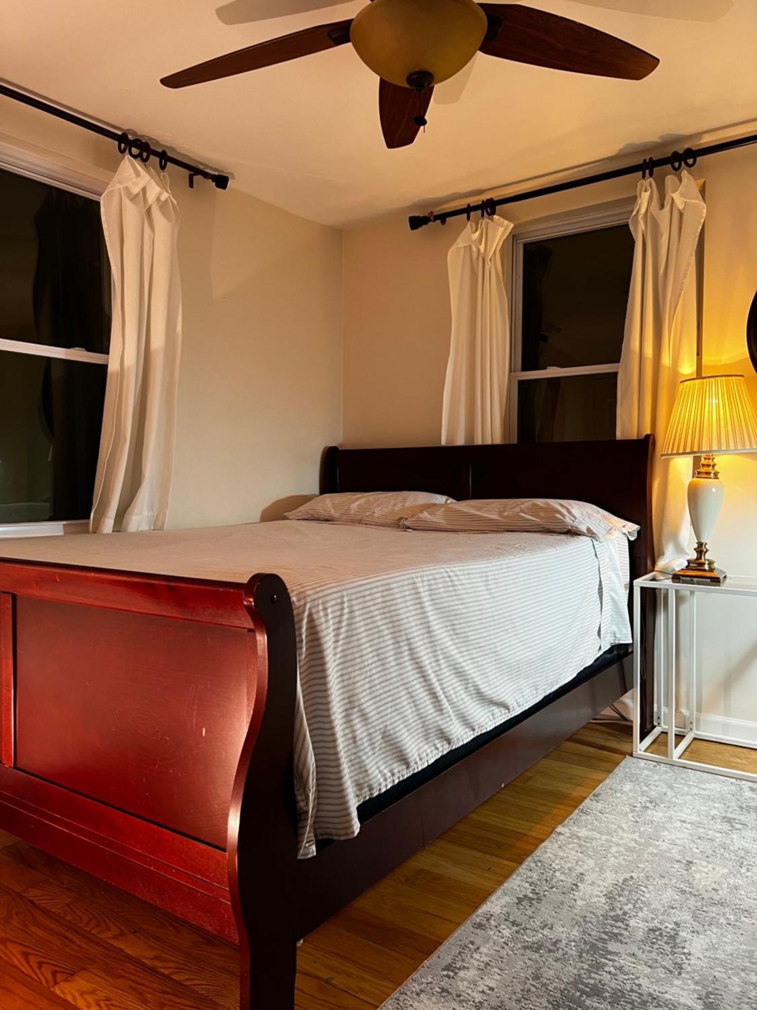 Aloha Homestay Фолс Черч Экстерьер фото